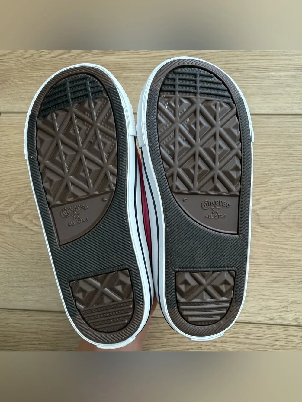 Converse classic low